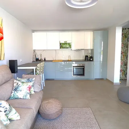 Pool Level Flat In Parque Santiago 1 Playa de las Americas (Tenerife)