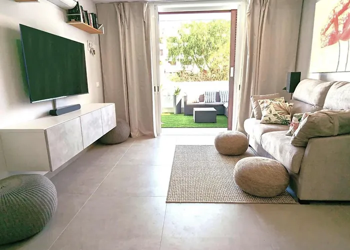 Pool Level Flat In Parque Santiago 1 Prázdninový dům *