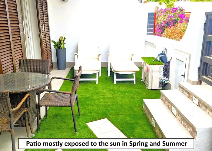 Pool Level Flat In Parque Santiago 1 Semesterbostad