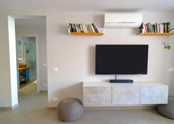 Pool Level Flat In Parque Santiago 1 Semesterbostad