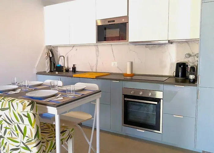 Semesterbostad Pool Level Flat In Parque Santiago 1 Playa de las Americas (Tenerife)