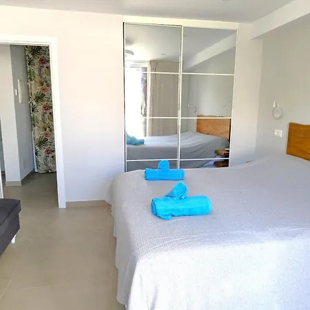 Pool Level Flat In Parque Santiago 1